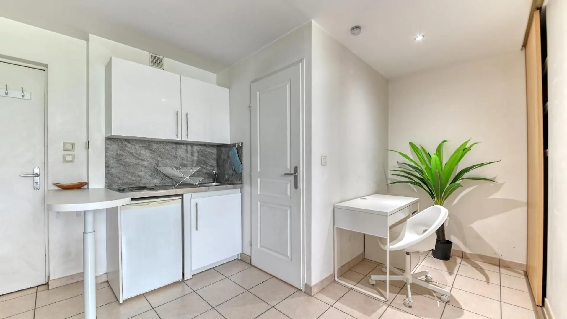 Cosy Well-Located Apartment In Gratte-Ciel Villeurbanne France