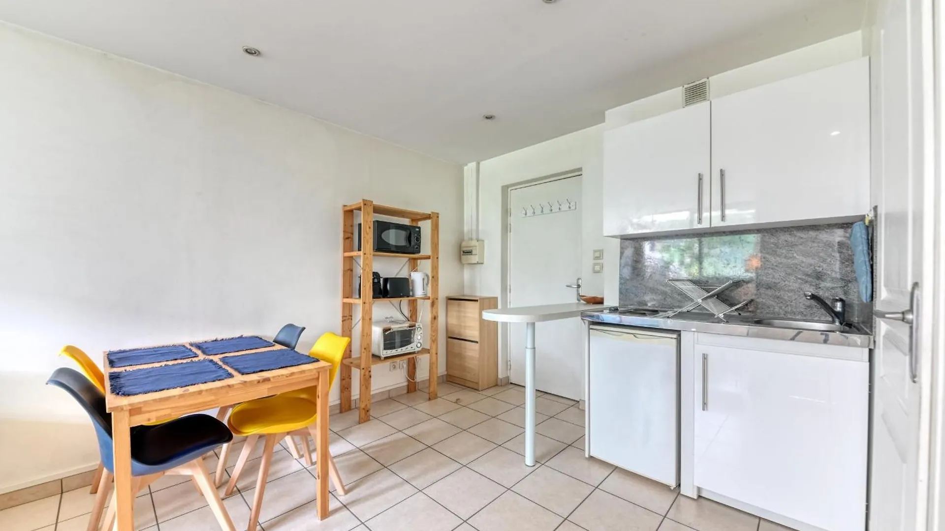 Cosy Well-Located Apartment In Gratte-Ciel Villeurbanne 0*,  France