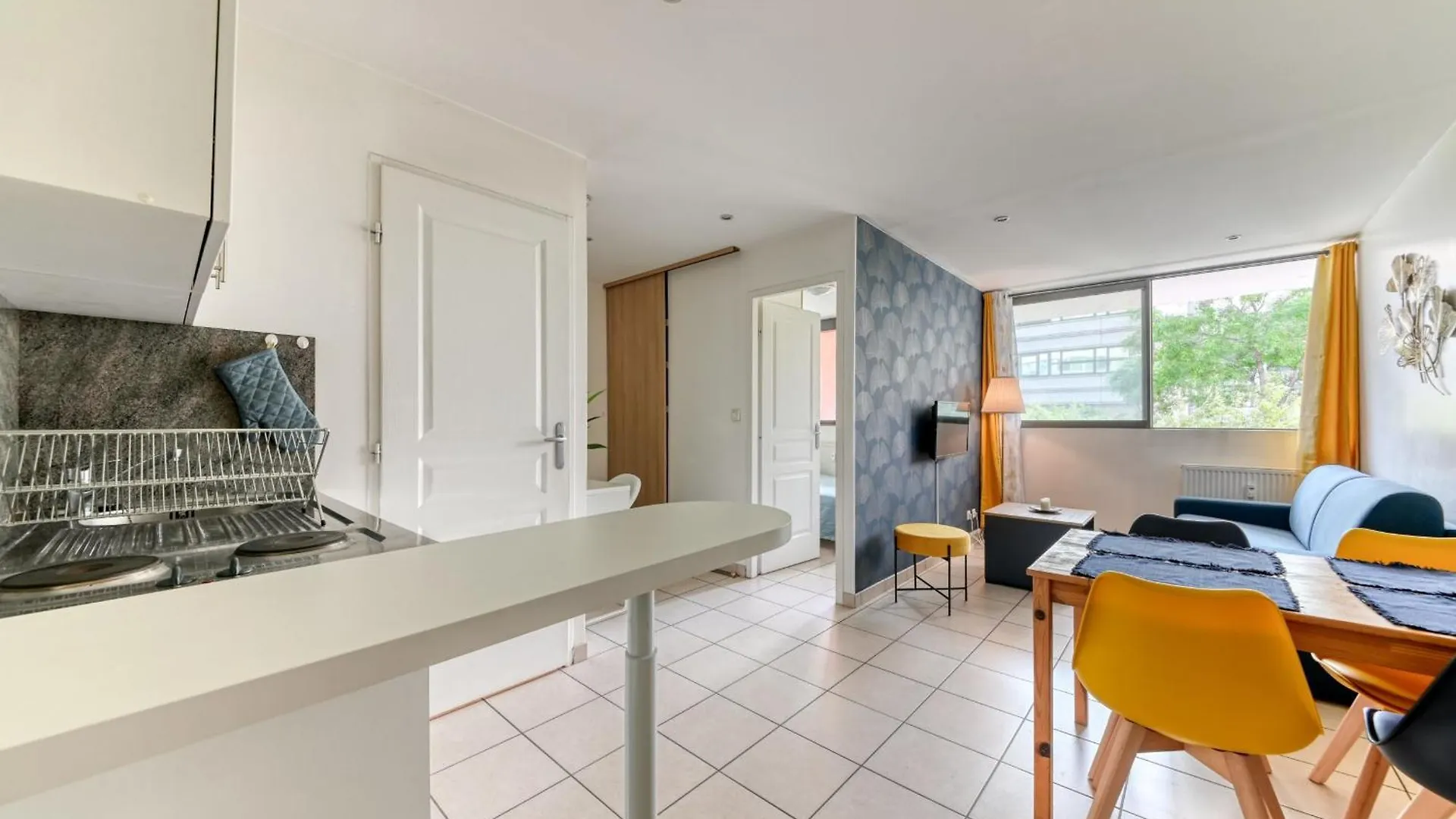 Cosy Well-Located Apartment In Gratte-Ciel Villeurbanne 0*,
